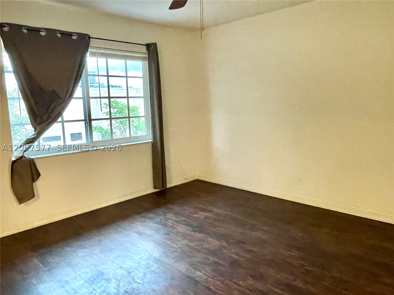 ARROWHEAD GOLF & TENNIS C - Residential Lease
