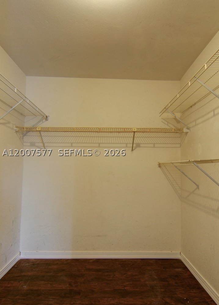 ARROWHEAD GOLF & TENNIS C - Residential Lease
