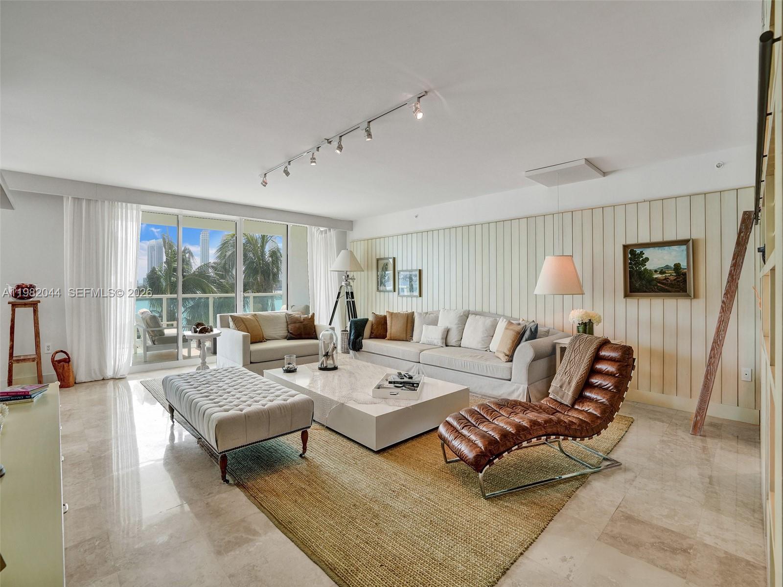 THE PENINSULA CONDO - Residential