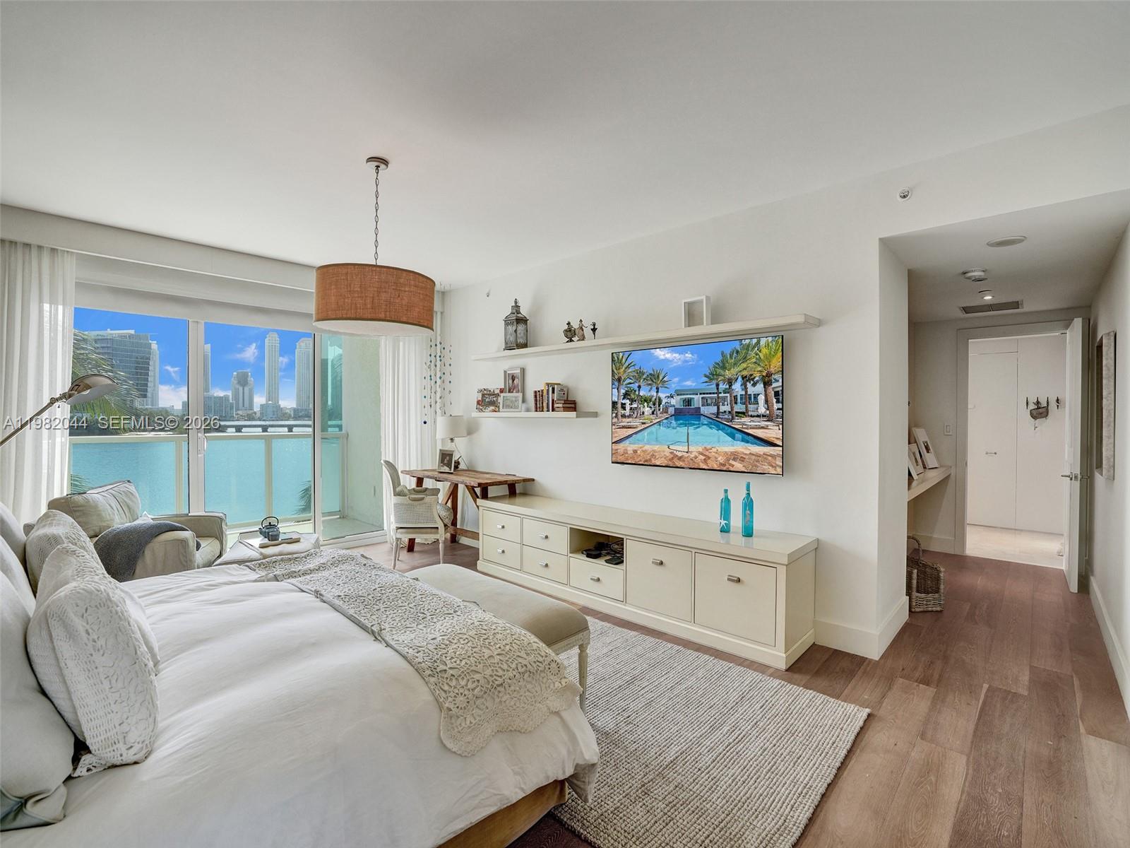 THE PENINSULA CONDO - Residential