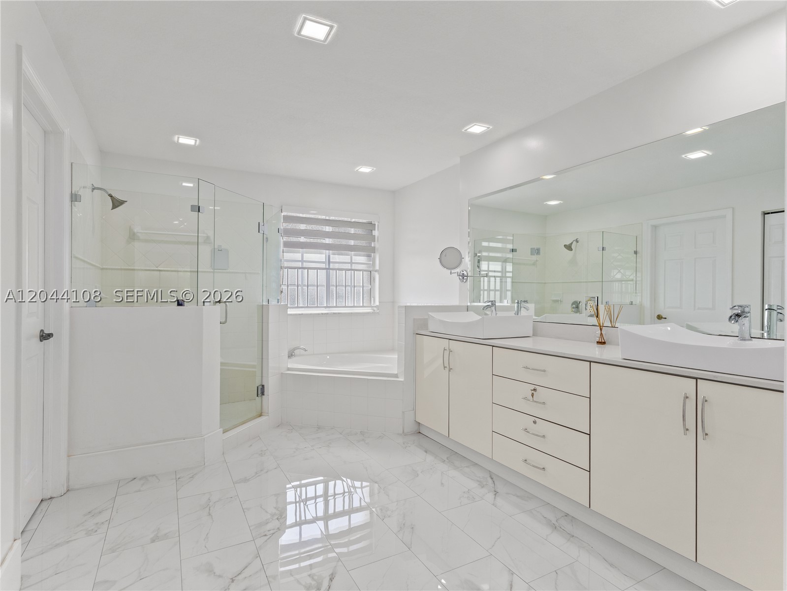 DORAL ISLES ST LUCIA - Residential