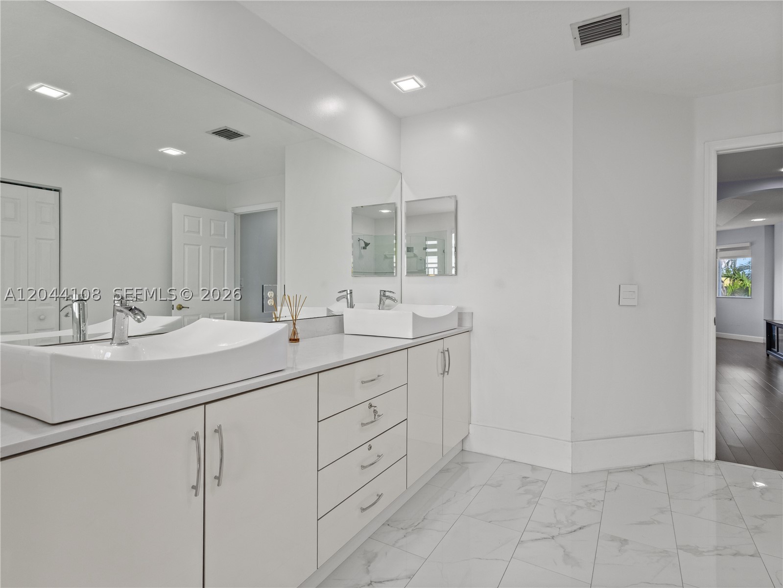 DORAL ISLES ST LUCIA - Residential