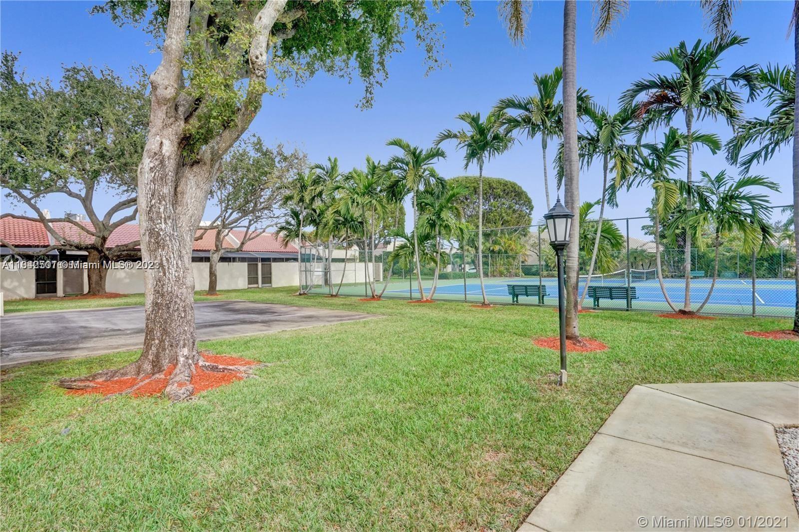 DADELAND WALK - Residential Lease