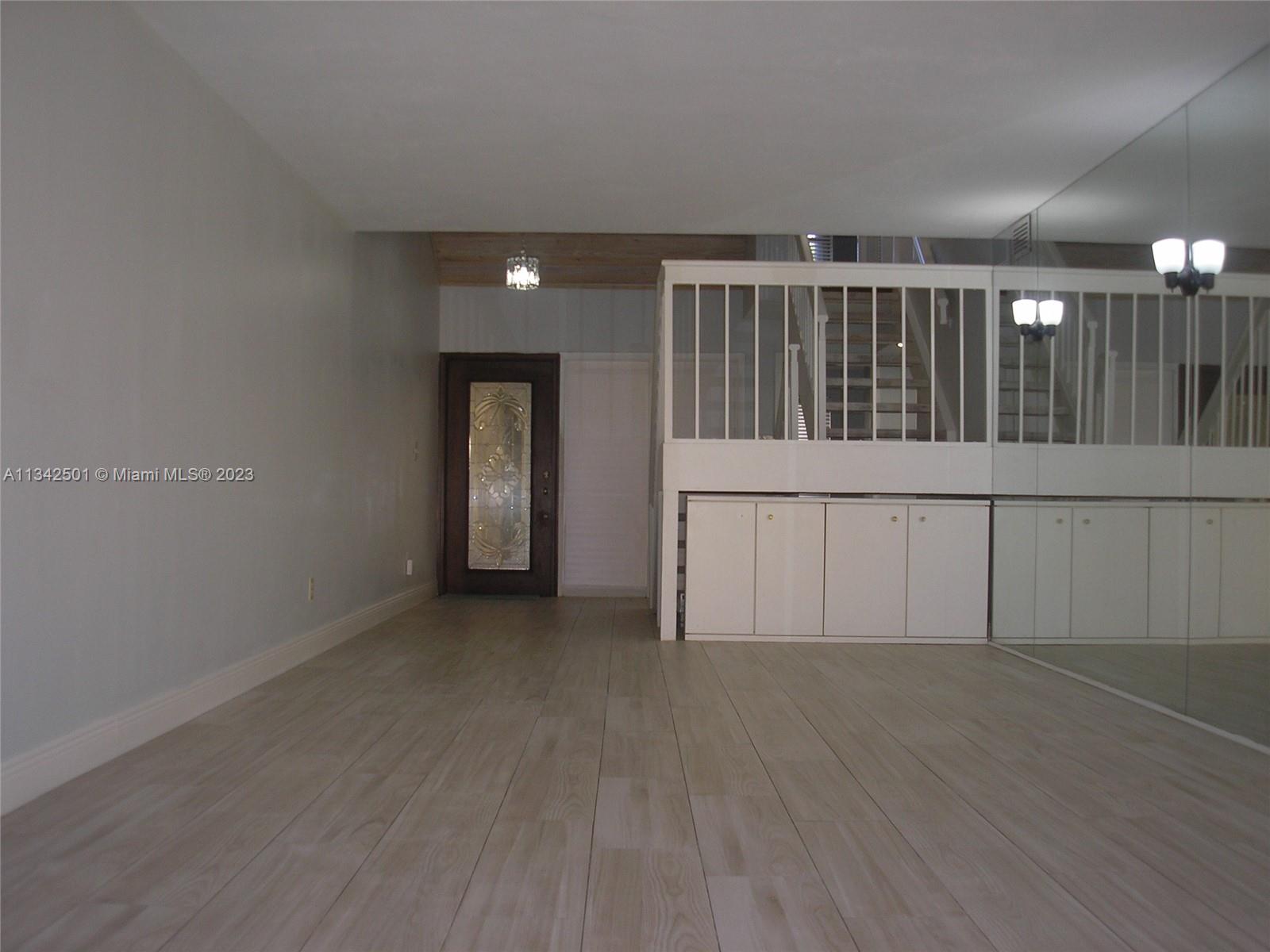 DADELAND WALK - Residential Lease