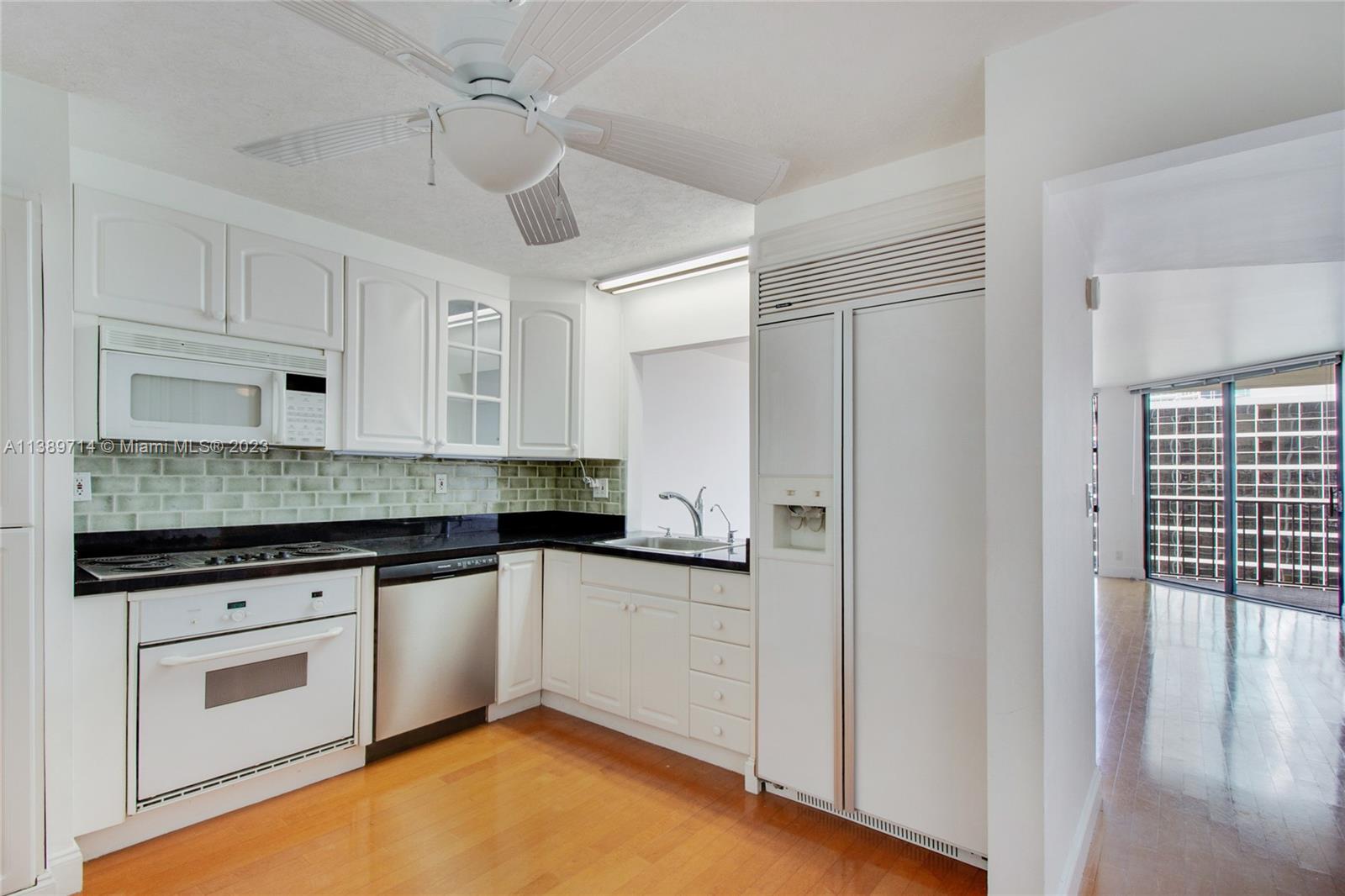 BRICKELL PLACE PHASE II C - Residential Lease