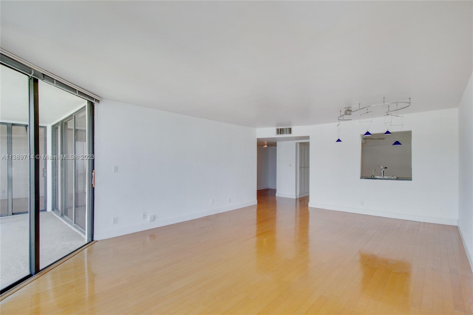 BRICKELL PLACE PHASE II C - Residential Lease
