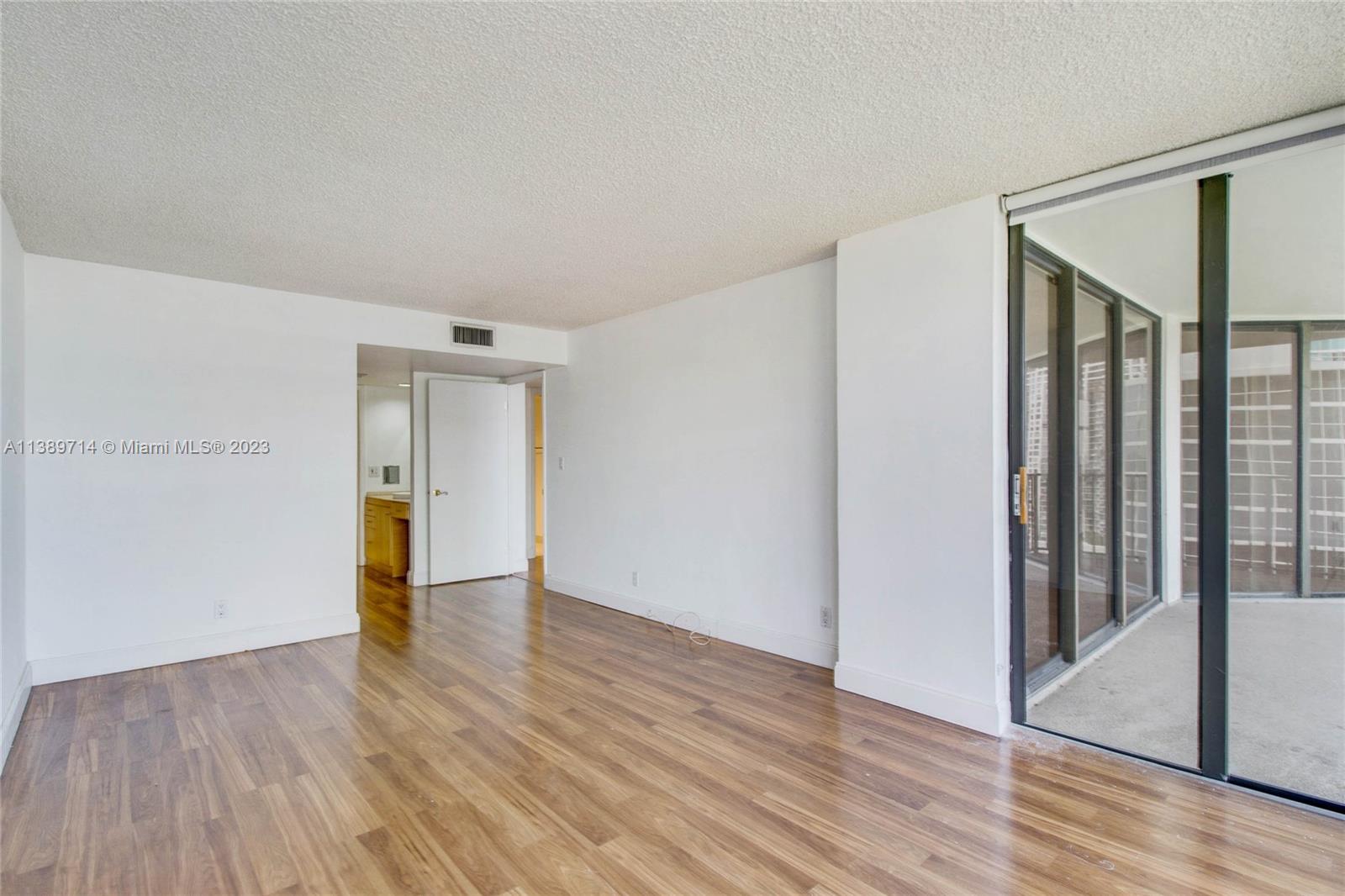 BRICKELL PLACE PHASE II C - Residential Lease