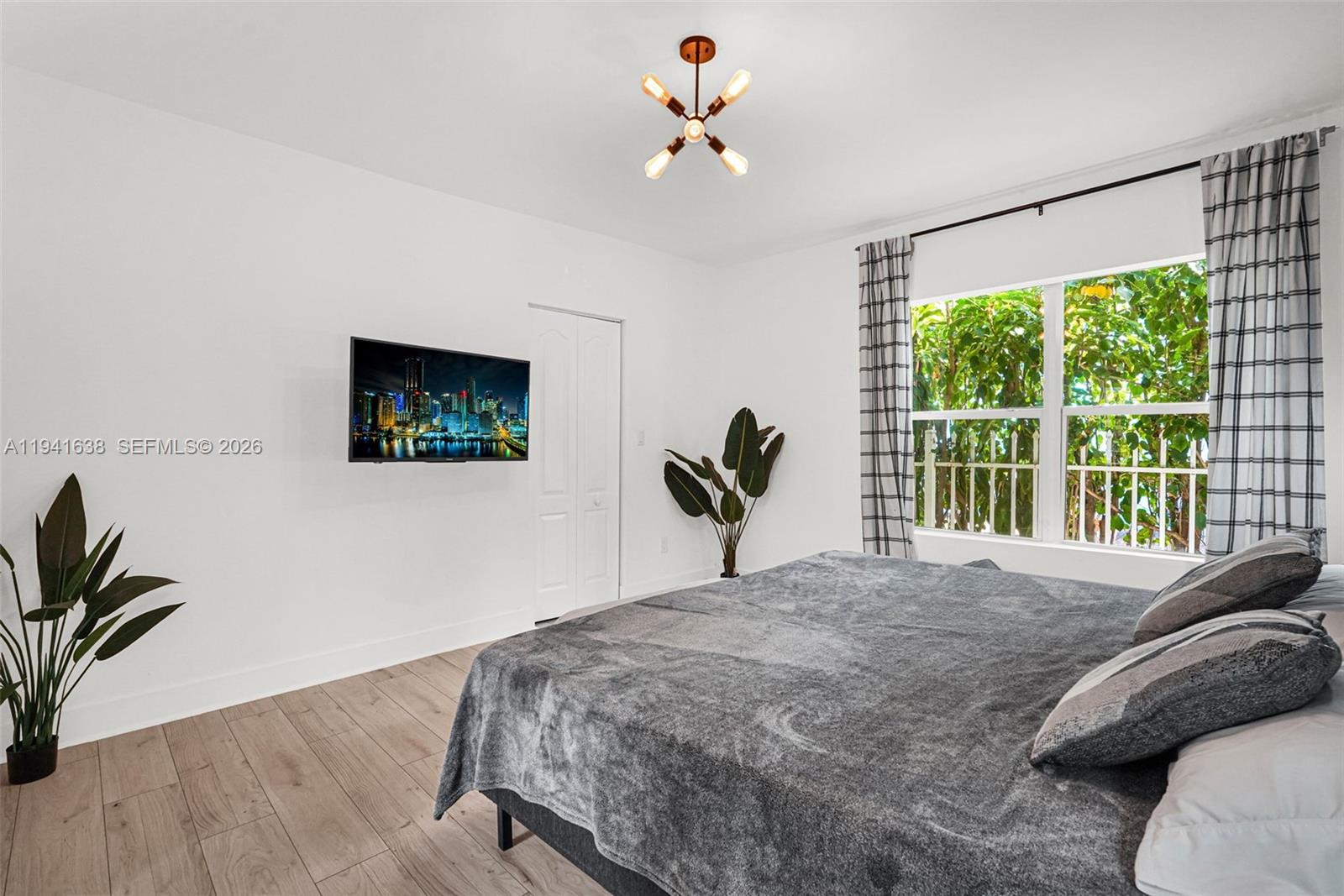 SHADOWLAWN EXTENSION SUB - Residential