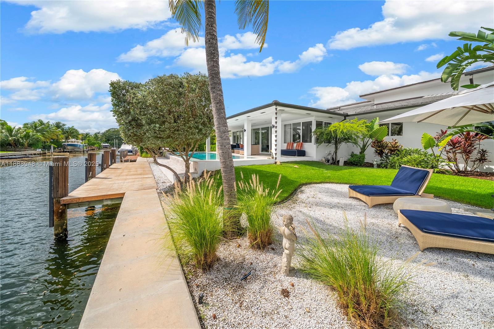 REPLAT MIAMI SHORES BAY - Residential