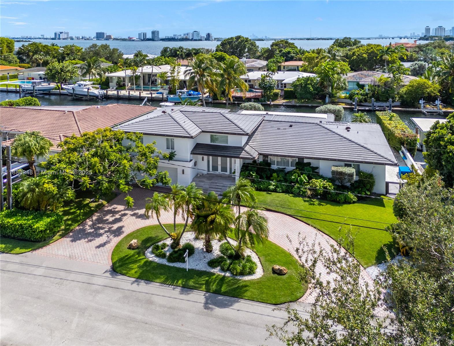 REPLAT MIAMI SHORES BAY - Residential
