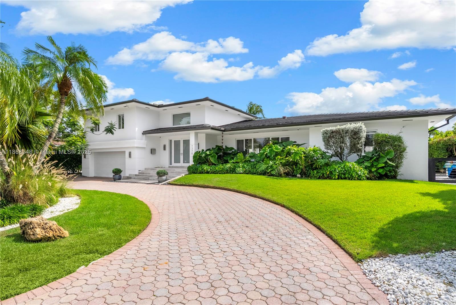 REPLAT MIAMI SHORES BAY - Residential
