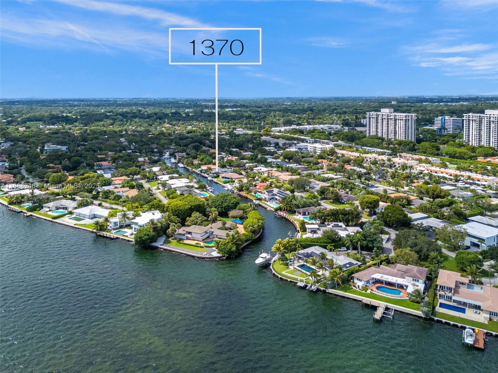 REPLAT MIAMI SHORES BAY - Residential