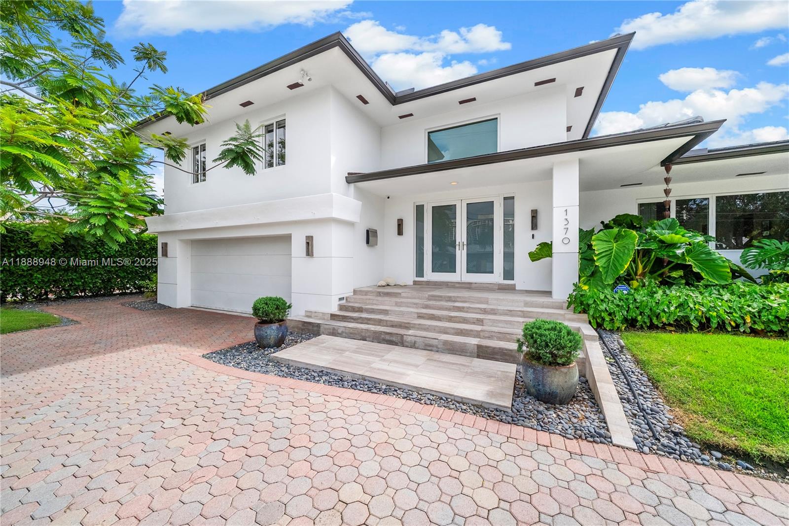 REPLAT MIAMI SHORES BAY - Residential