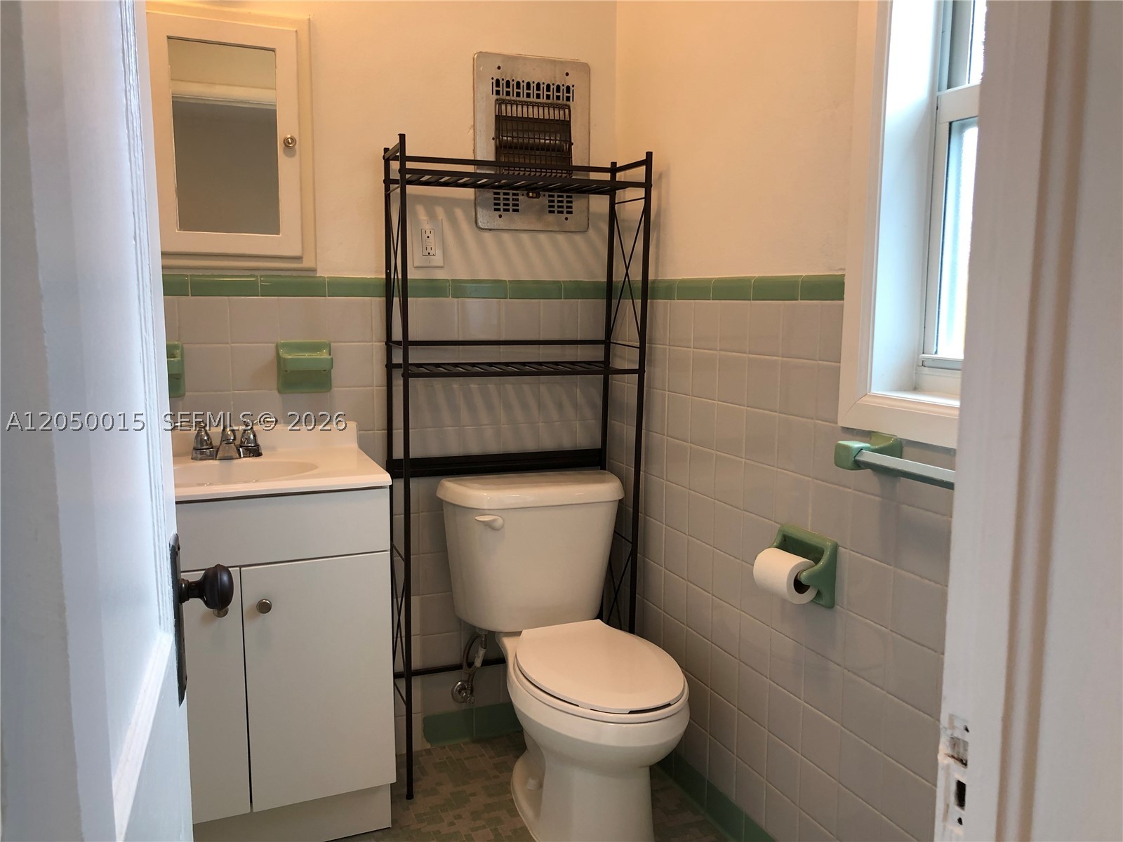 LAKE WORTH BEACH - Residential Lease