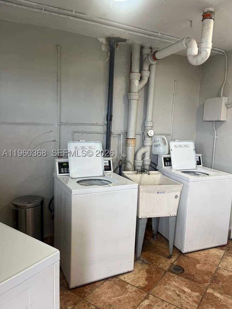JADE WINDS GROUP-DAISY - Residential