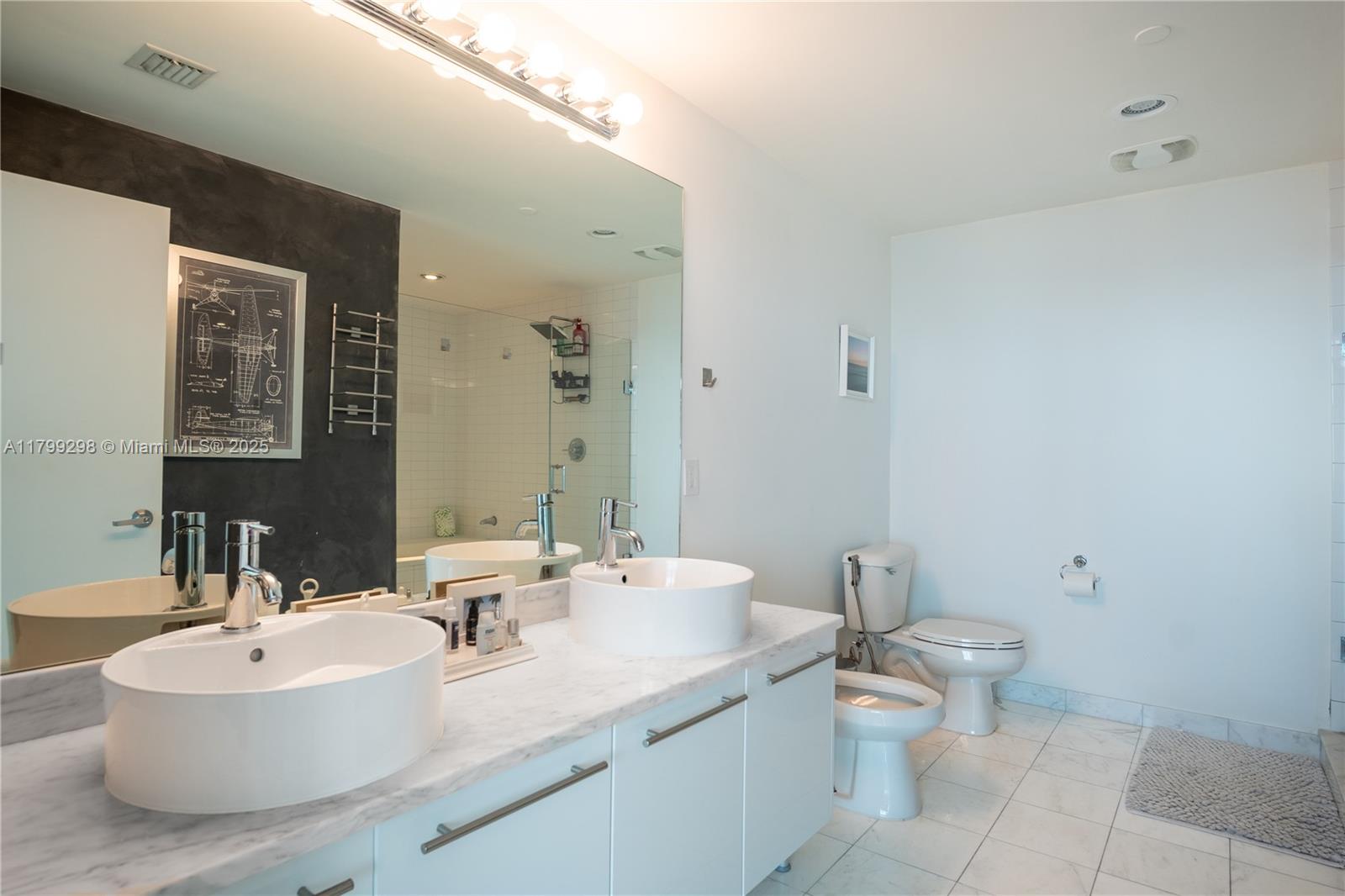 MARINABLUE CONDO - Residential Lease