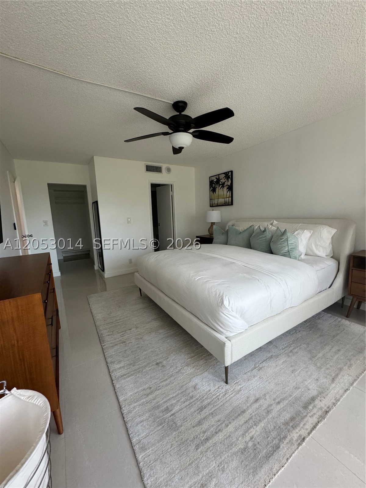 OLYMPUS CONDO PHASE - Residential Lease