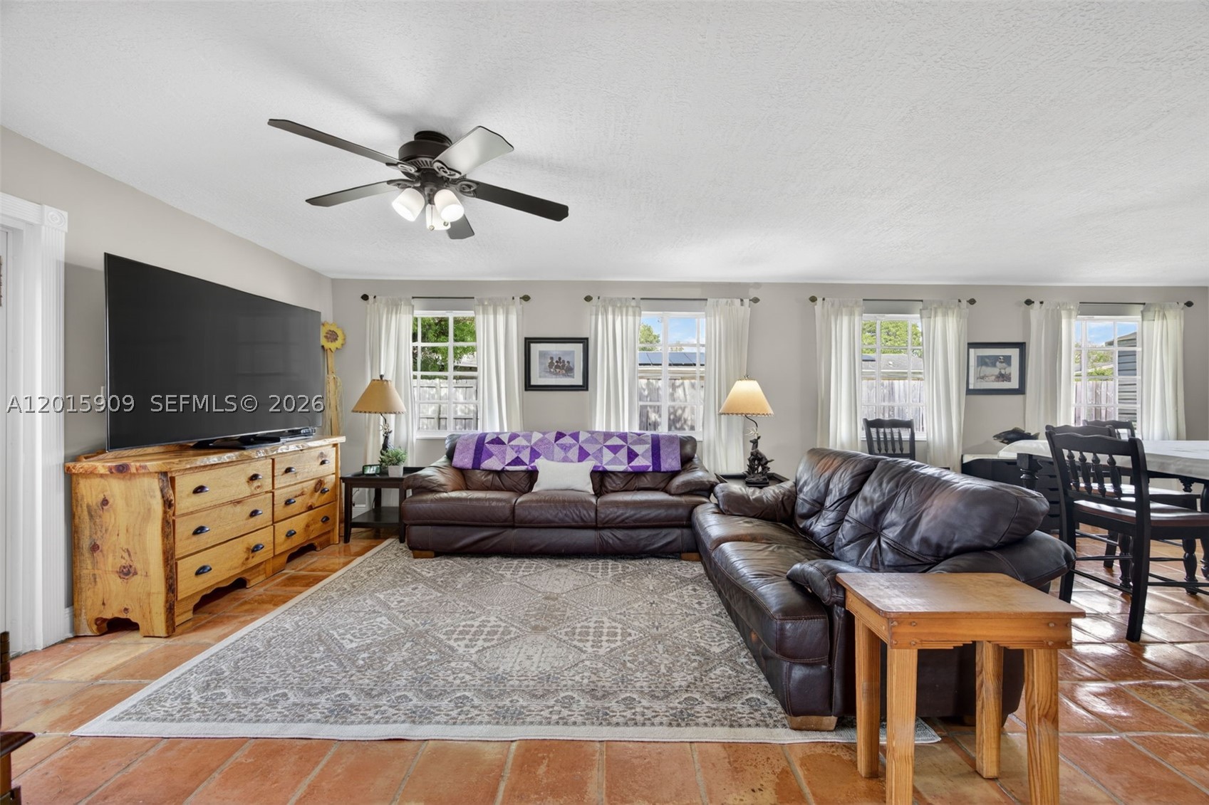DEVON-AIRE ESTATES SEC 3 - Residential