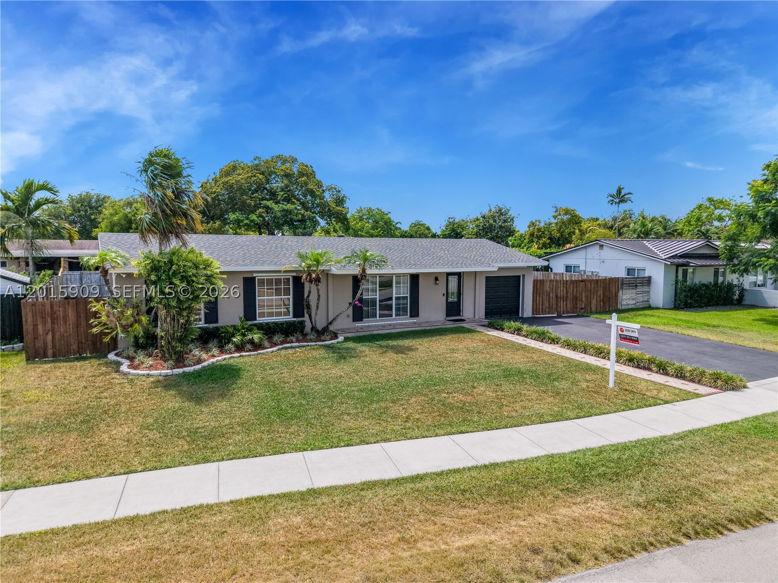 DEVON-AIRE ESTATES SEC 3 - Residential