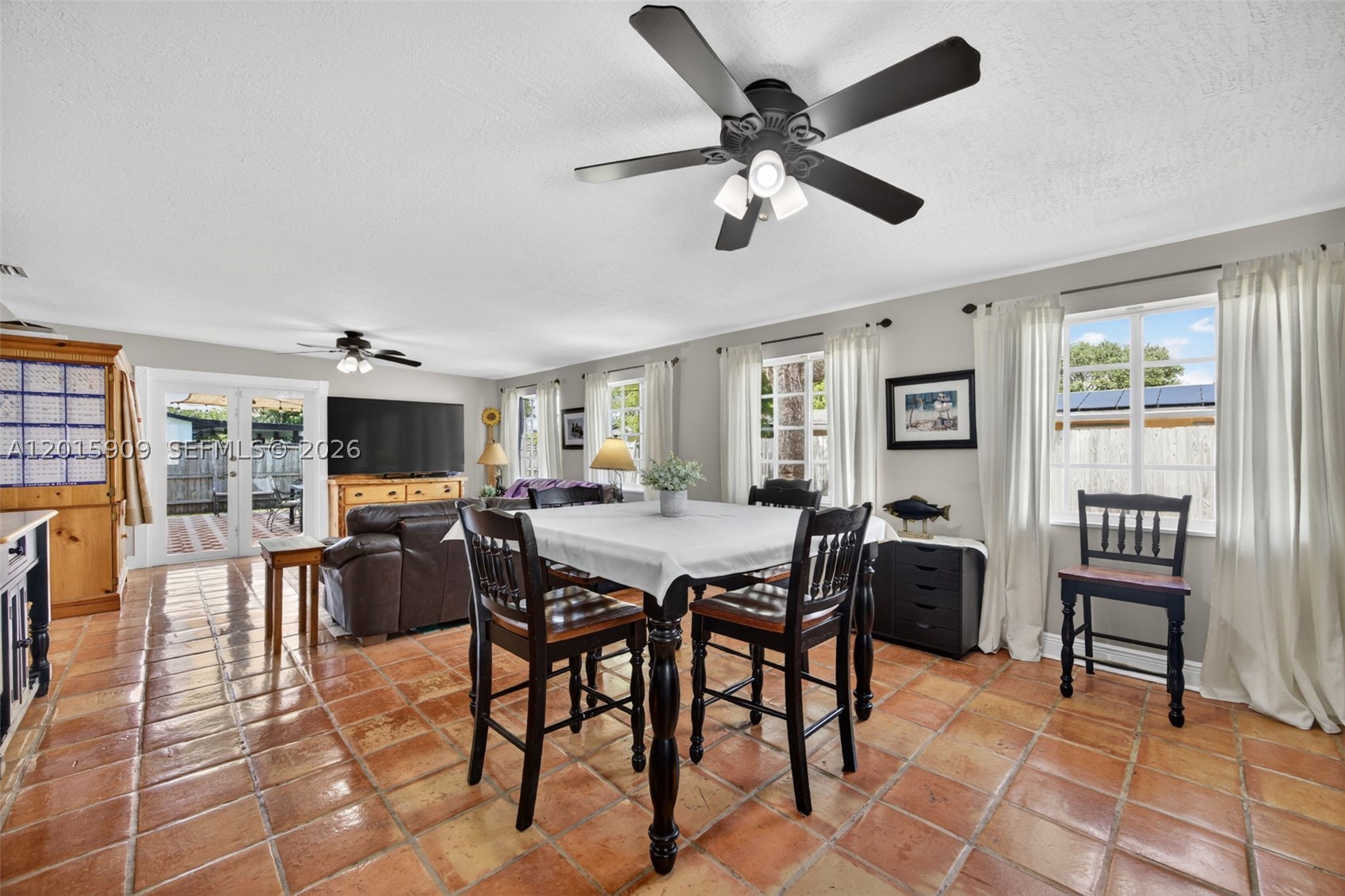 DEVON-AIRE ESTATES SEC 3 - Residential