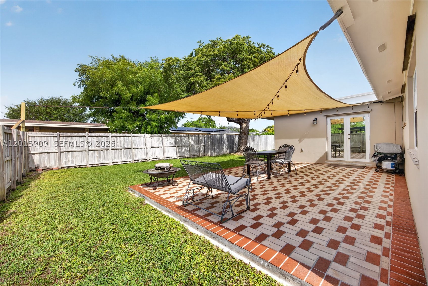 DEVON-AIRE ESTATES SEC 3 - Residential