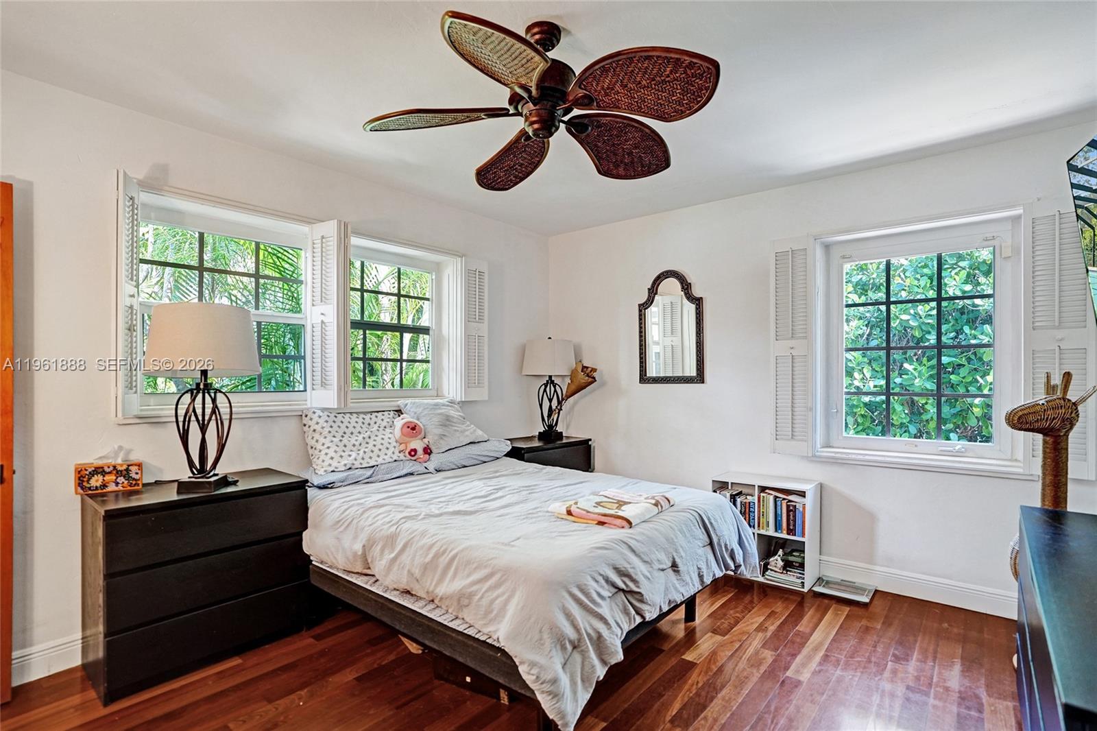 BAY BREEZE SEC MIAMI SHOR - Residential