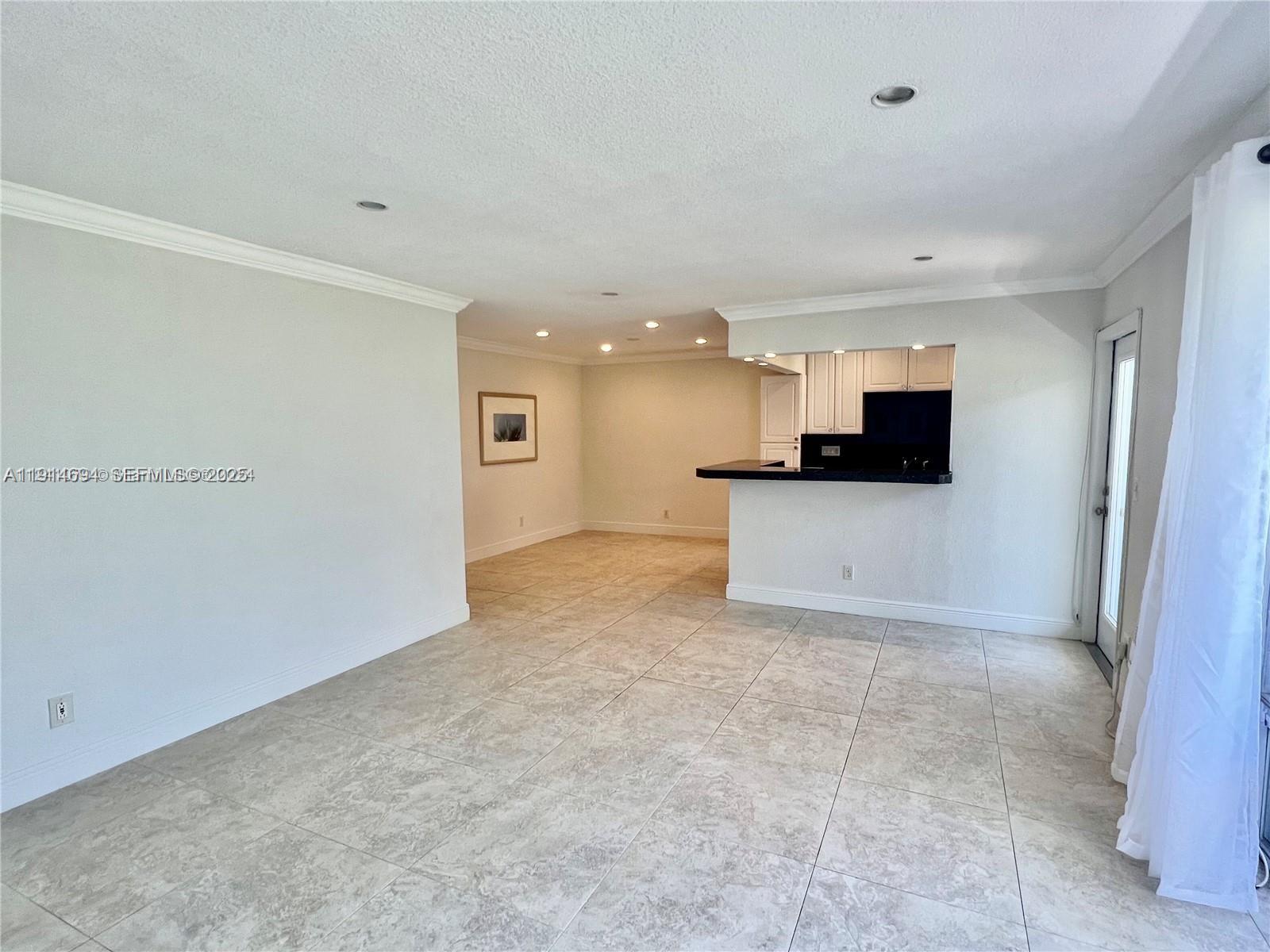 FAIRMONT HOUSE - Residential