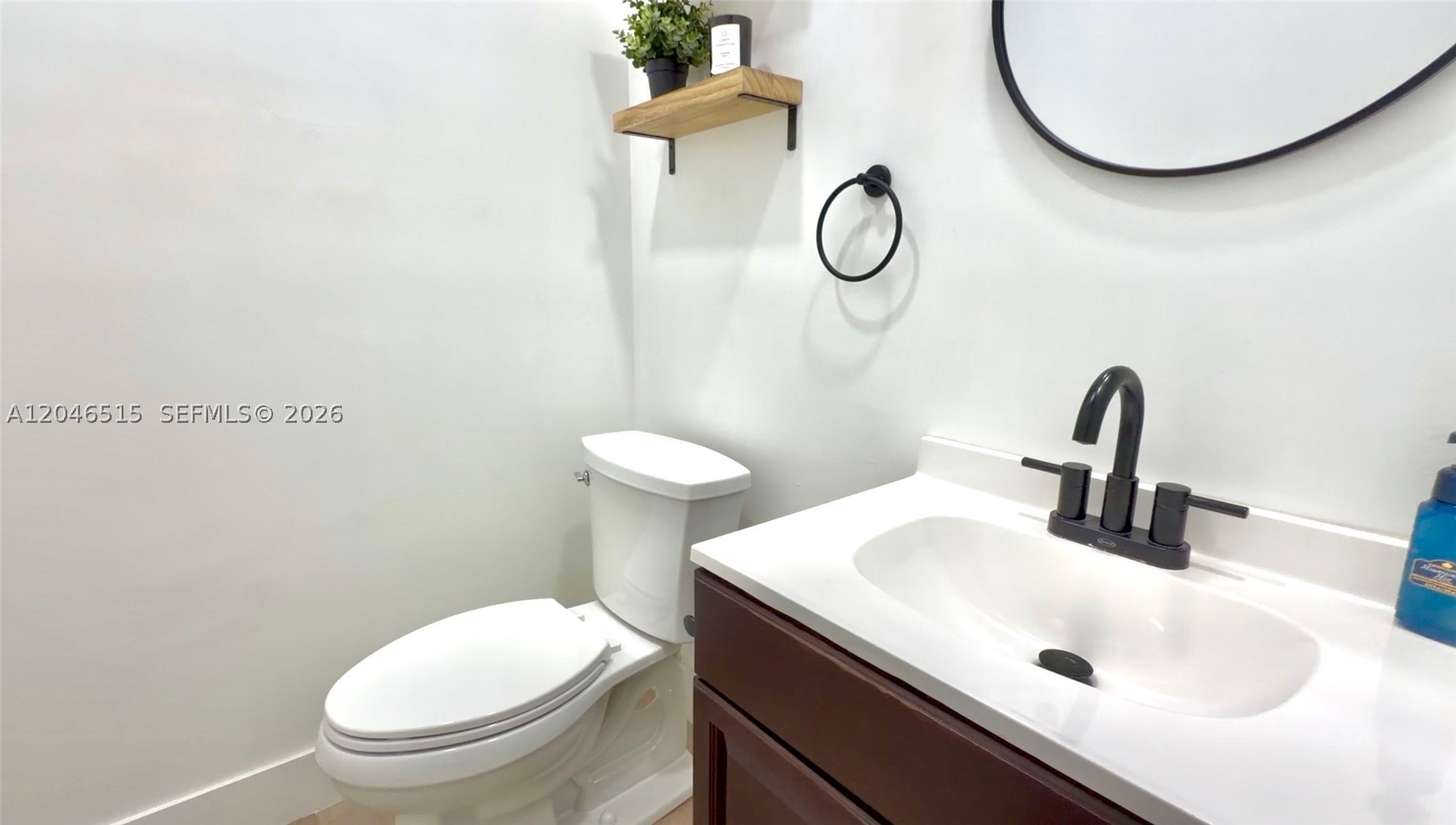 PRECIOUS HOMES AT TWIN LA - Residential
