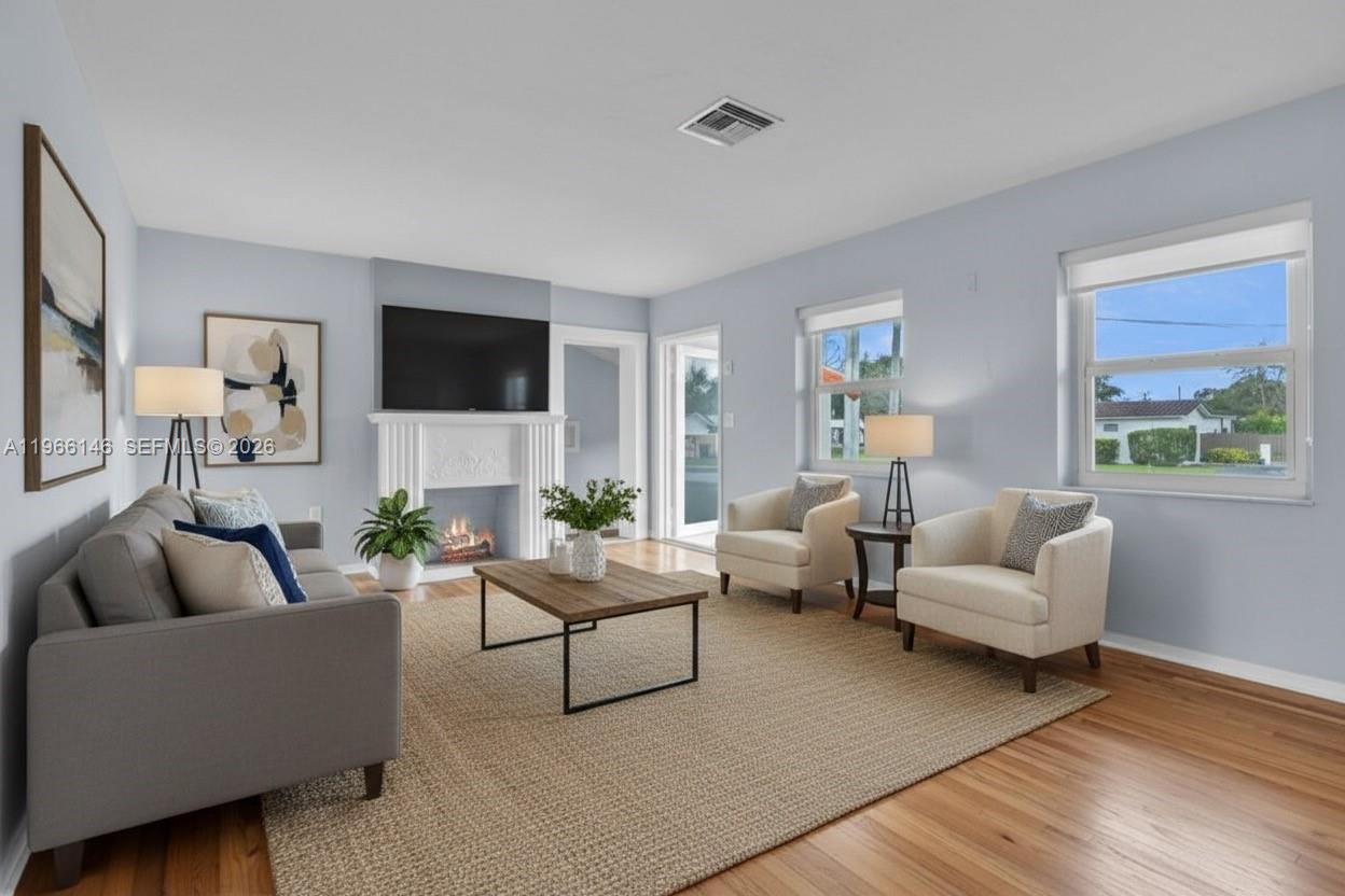 COUNTRY CLUB ESTATES SEC - Residential Lease