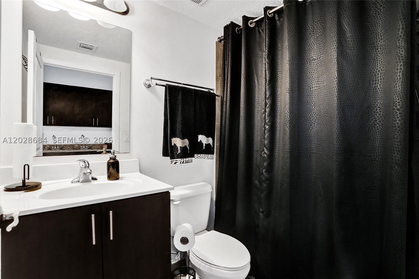 OAK HAMMOCK TOWNHOMES SUB - Residential