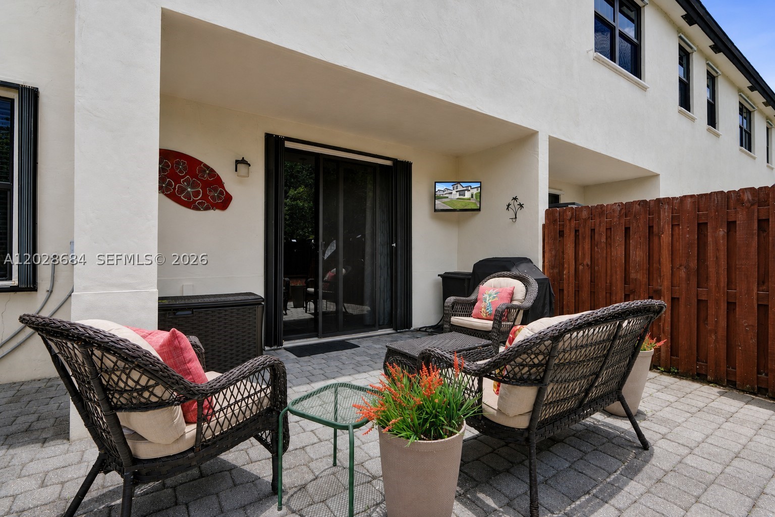 OAK HAMMOCK TOWNHOMES SUB - Residential