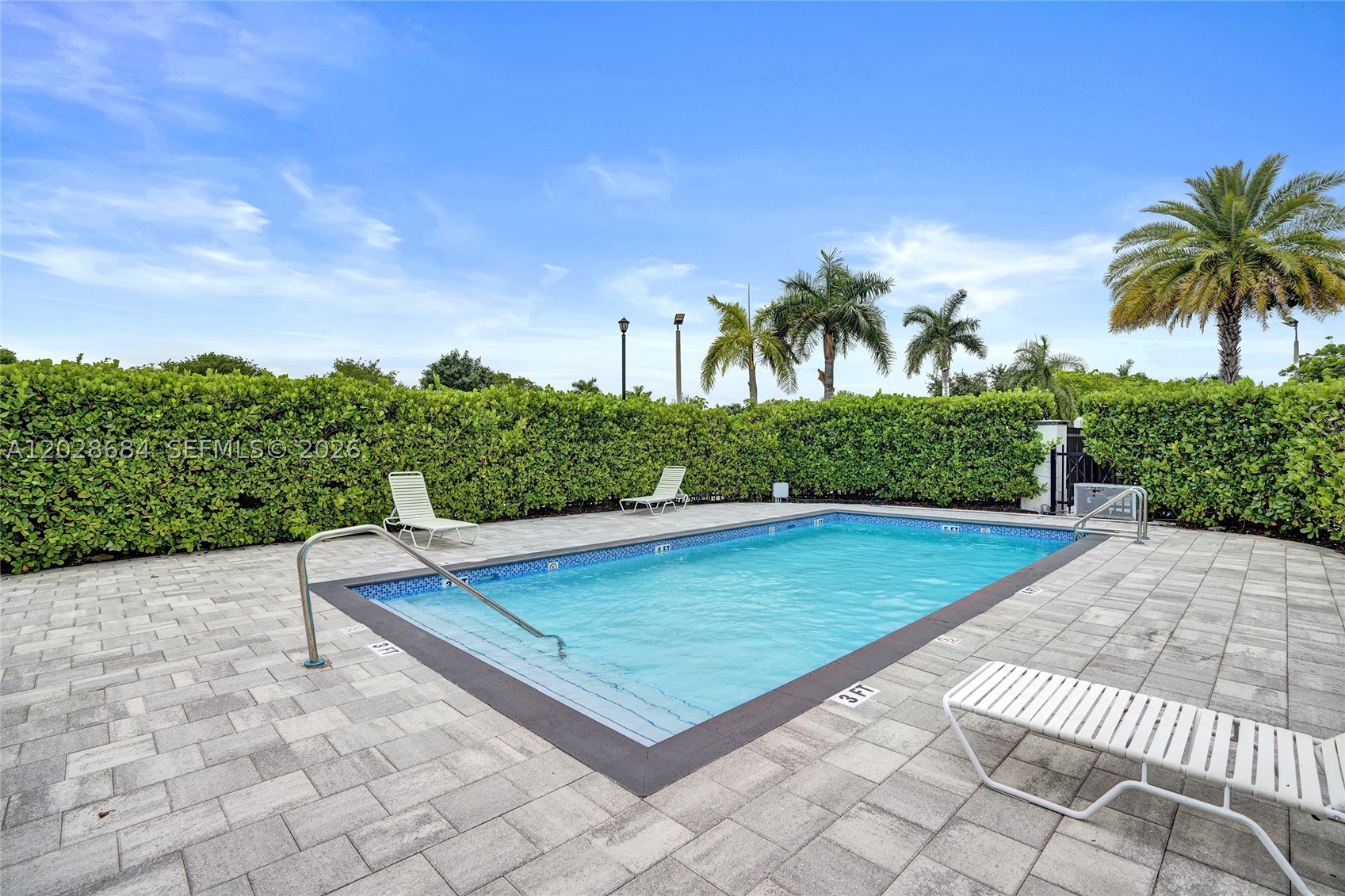 OAK HAMMOCK TOWNHOMES SUB - Residential