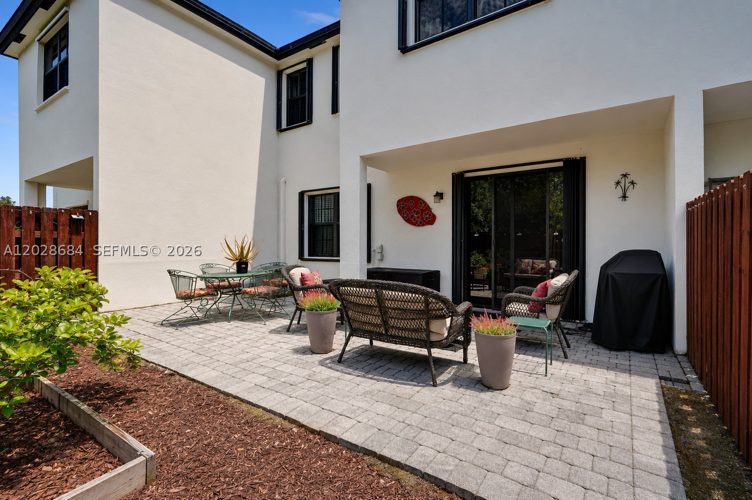 OAK HAMMOCK TOWNHOMES SUB - Residential