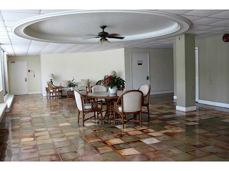 ROYAL CARIBBEAN CLUB COND - Residential Lease