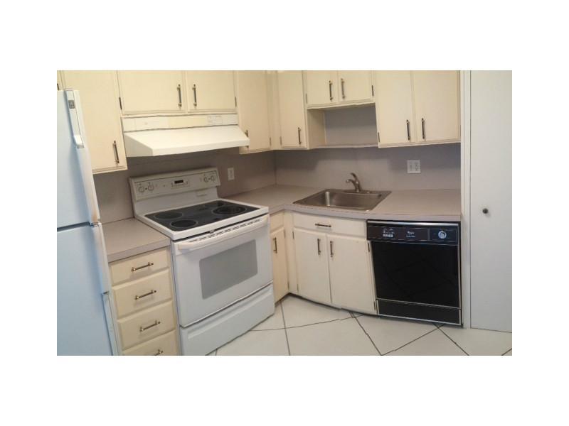 ROYAL CARIBBEAN CLUB COND - Residential Lease