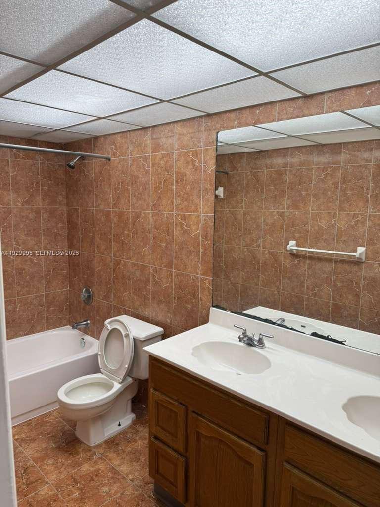 CORAL GATE WEST CONDO - Residential