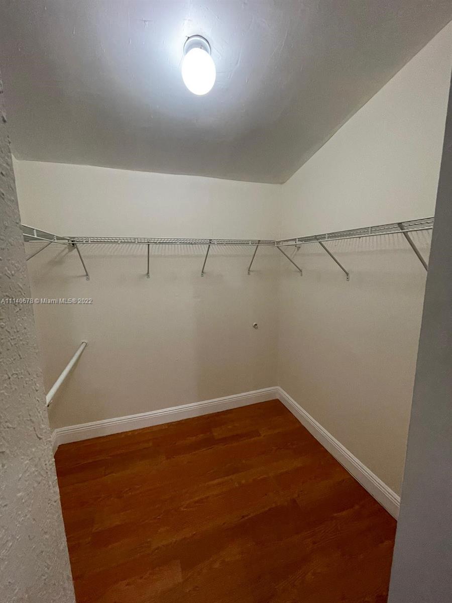 GRIFFINS SUB - Residential Lease