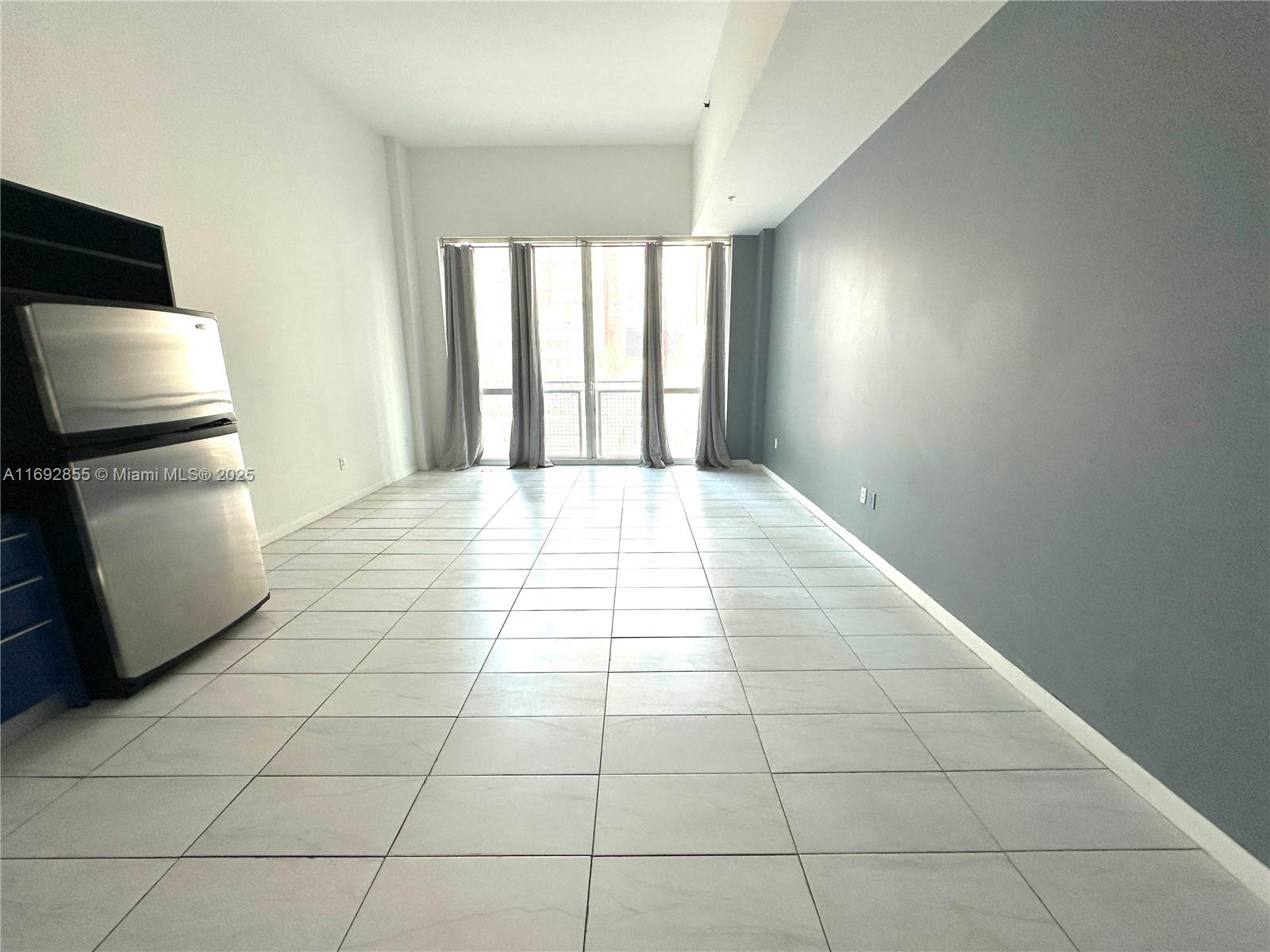 VIZCAYNE NORTH CONDO - Residential Lease