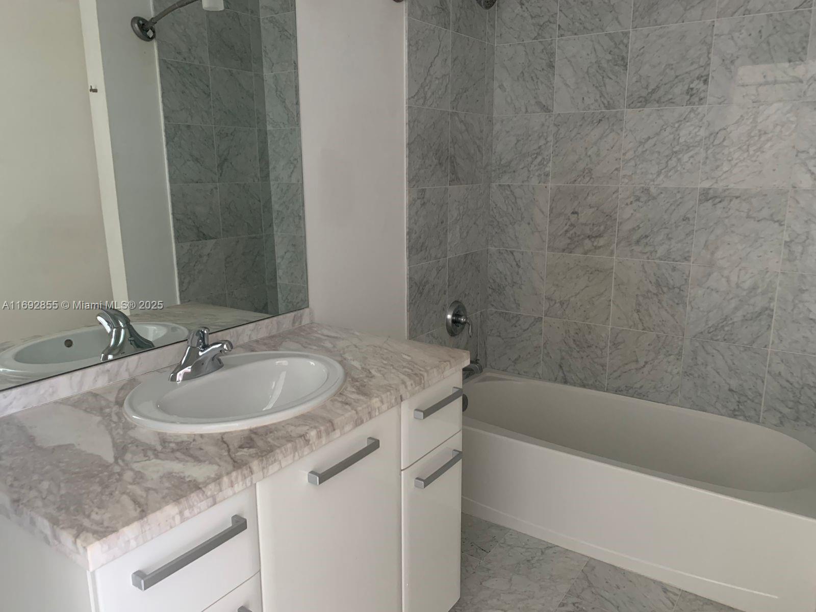 VIZCAYNE NORTH CONDO - Residential Lease