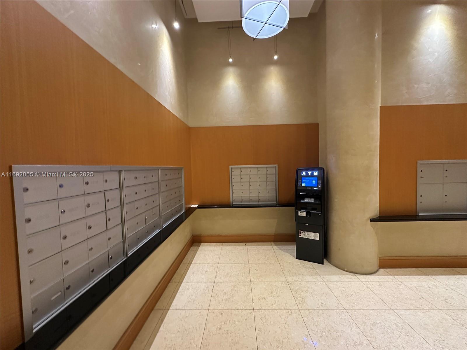 VIZCAYNE NORTH CONDO - Residential Lease