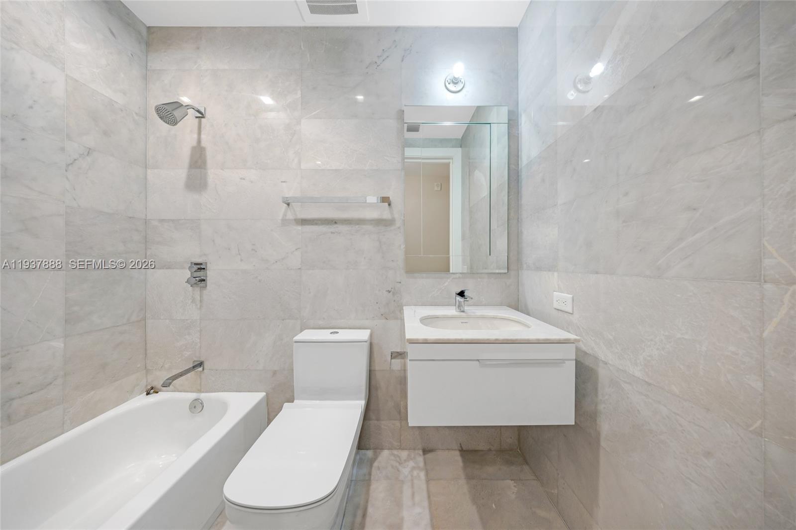 Turnberry Ocean Club - Residential