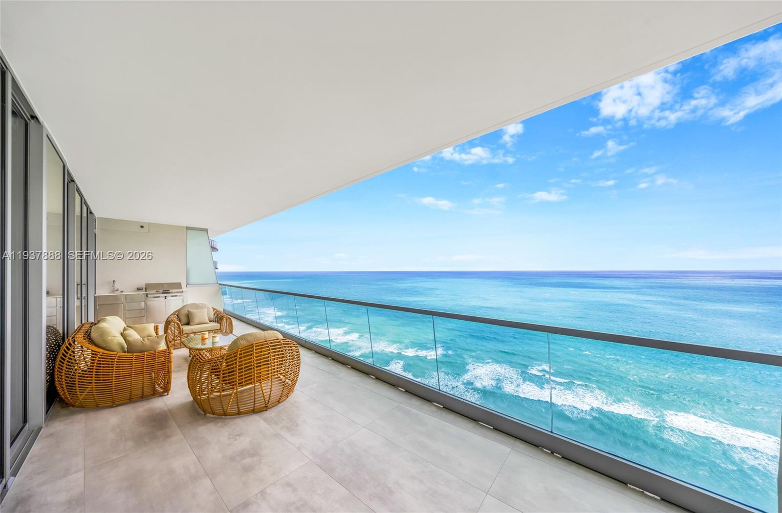 Turnberry Ocean Club - Residential