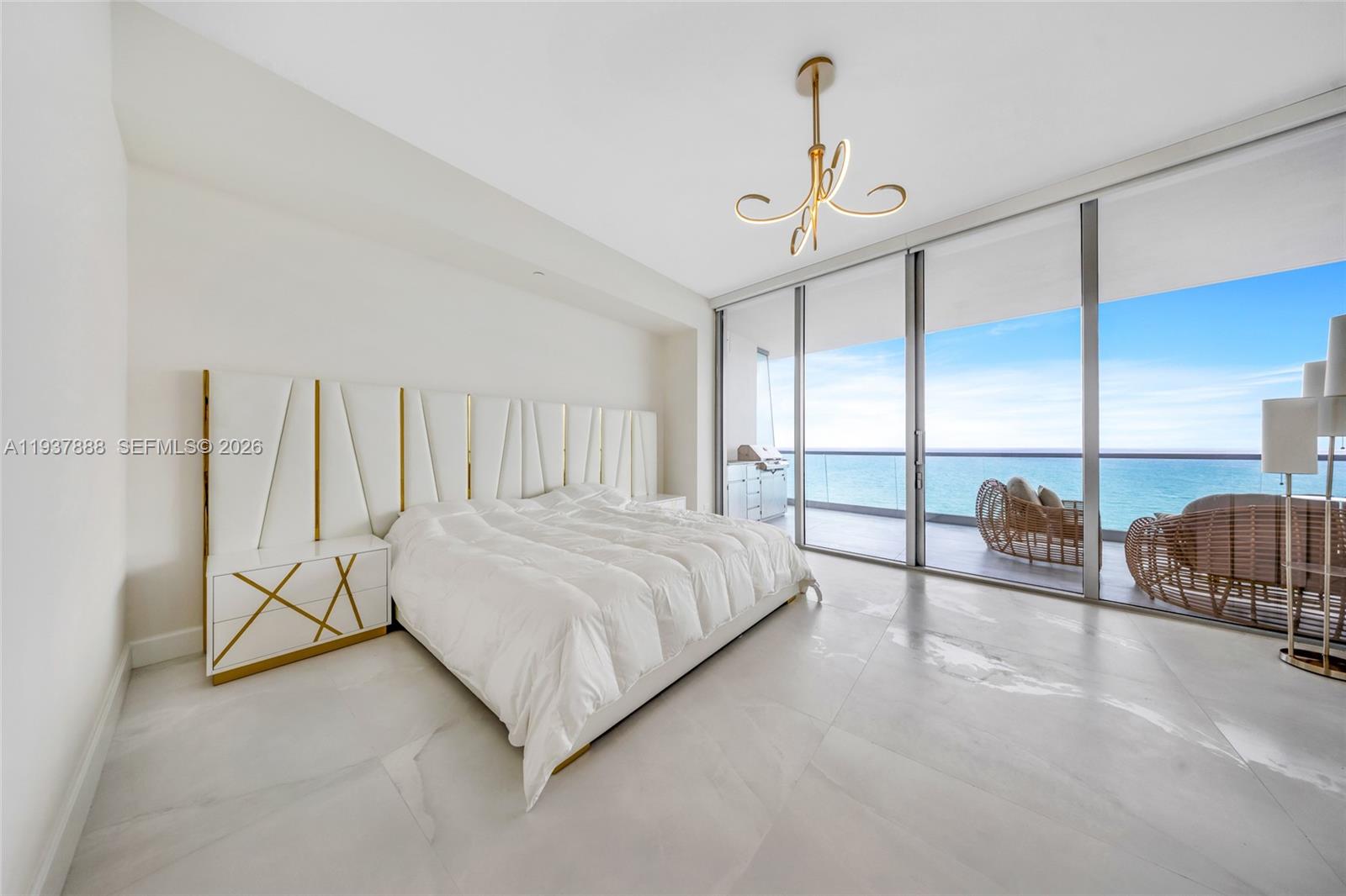 Turnberry Ocean Club - Residential