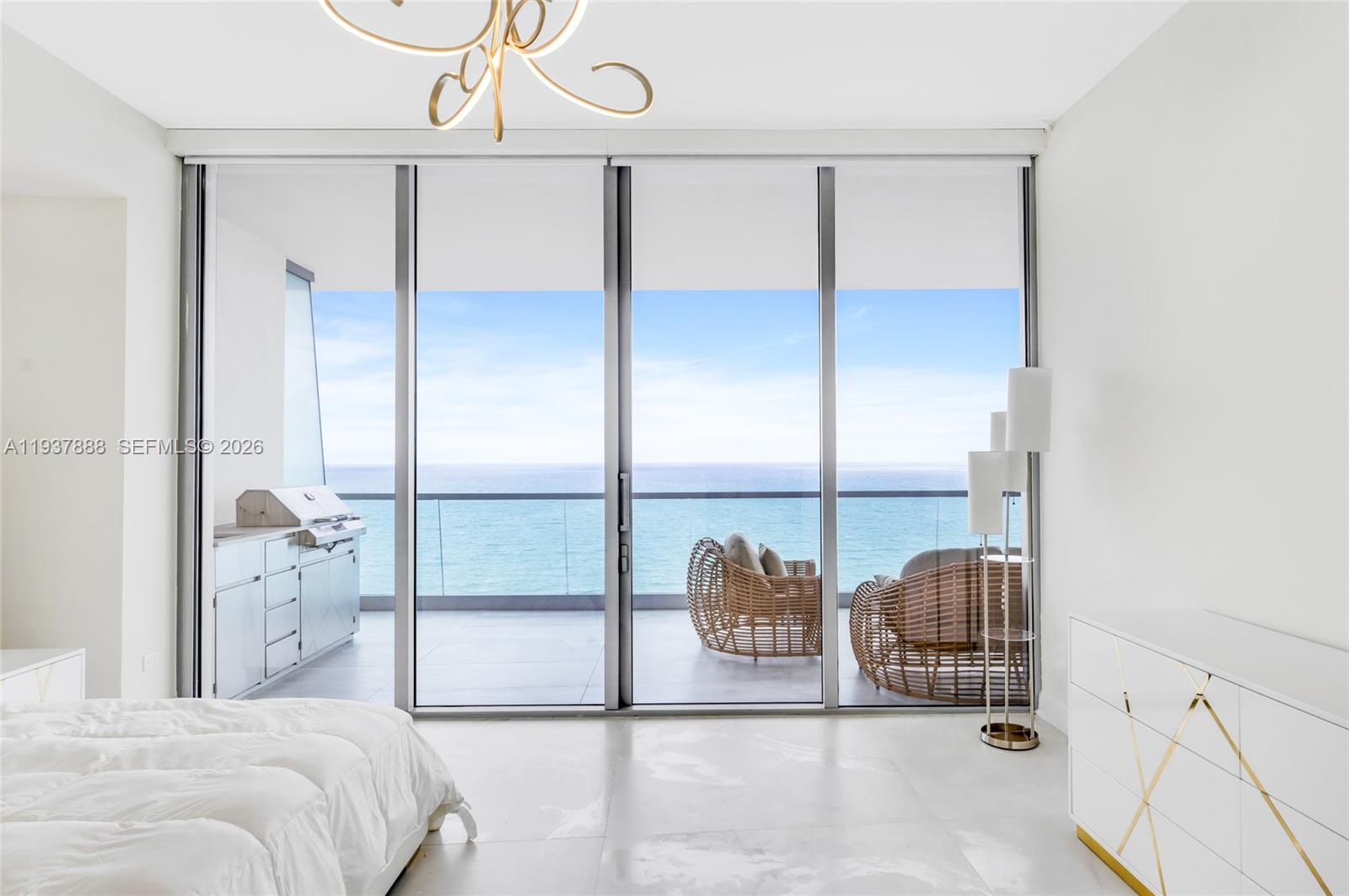 Turnberry Ocean Club - Residential