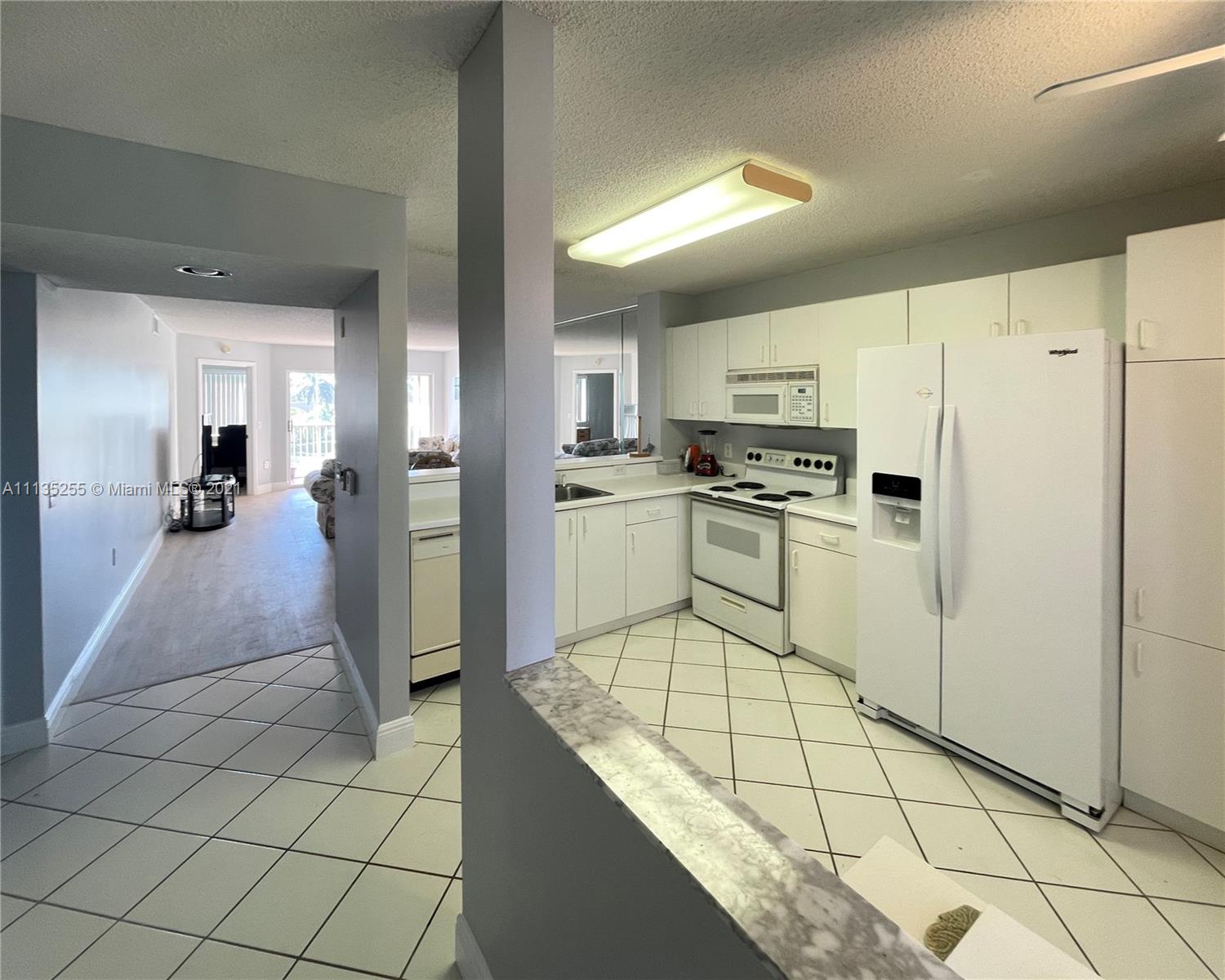 TRENT F CONDO - Residential Lease