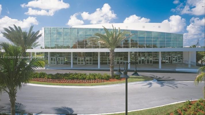 TRENT F CONDO - Residential Lease