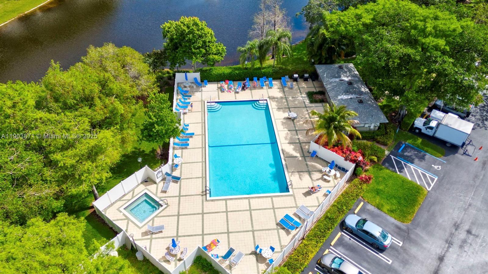 CYPRESS BEND CONDOMINIUM - Residential