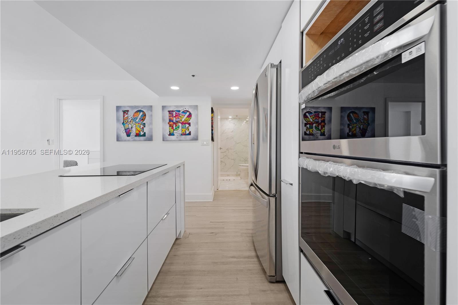 THE GRANDVIEW PALACE COND - Residential