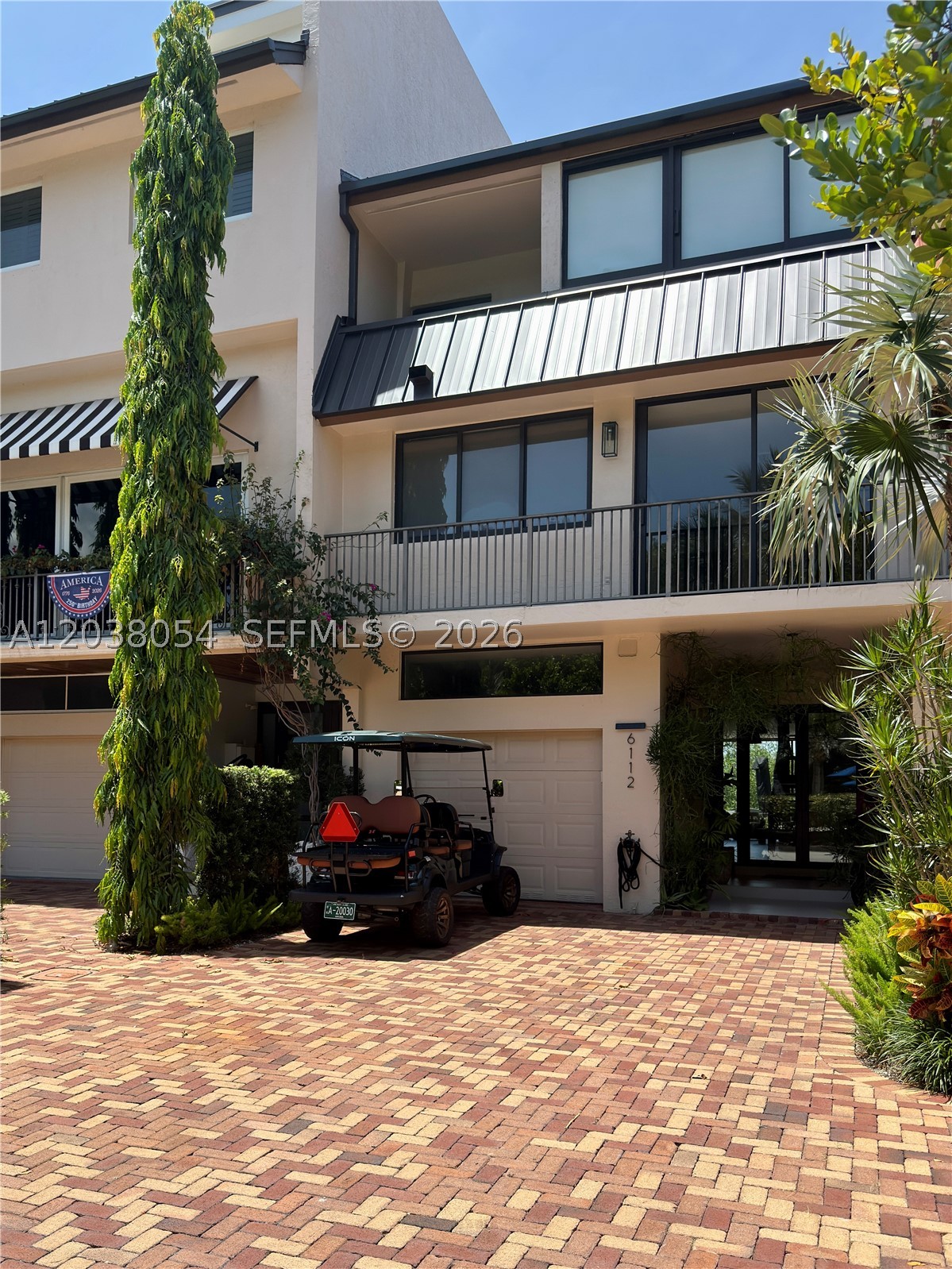 ROYAL HARBOUR YACHT CLUB - Residential