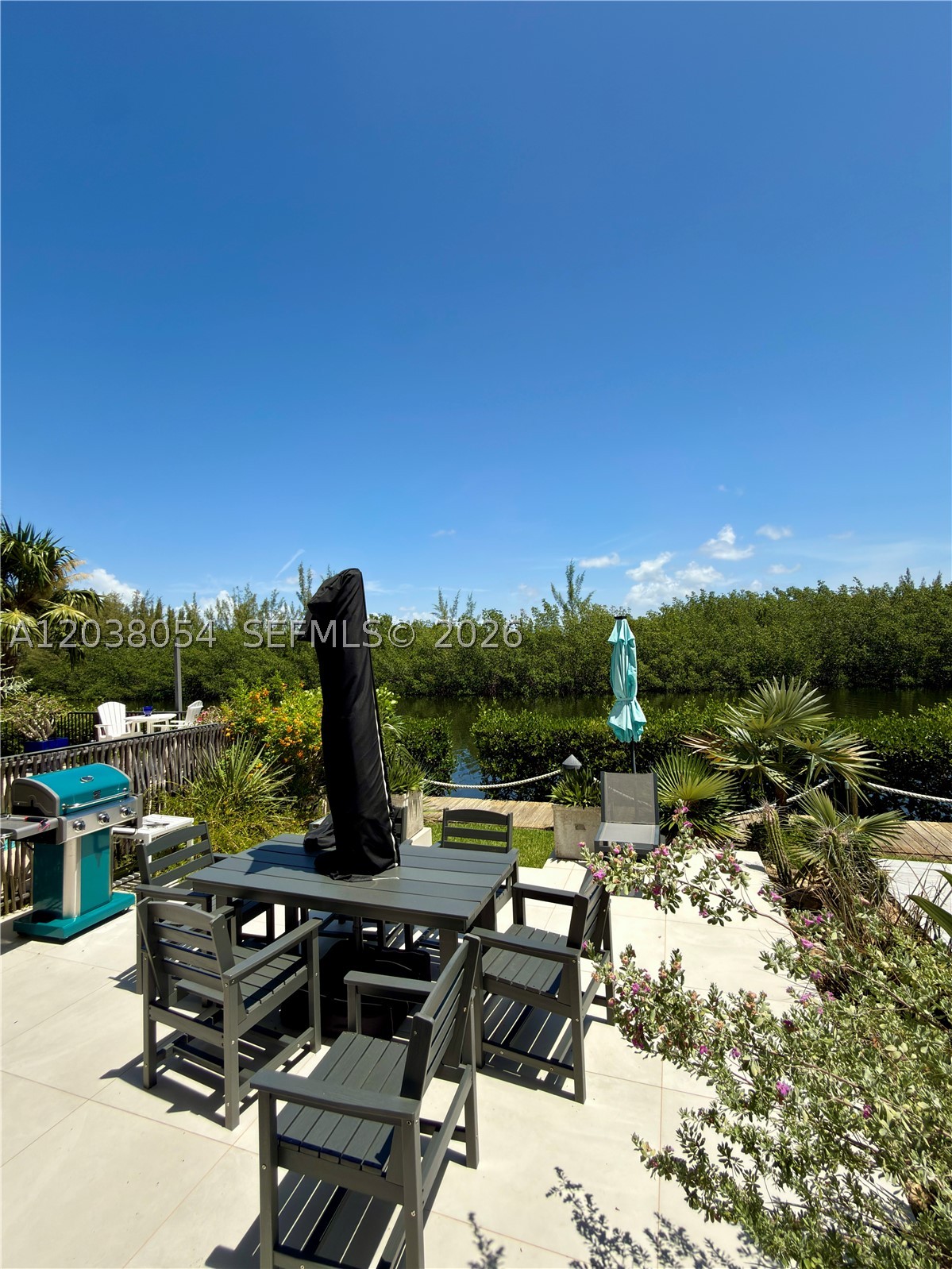 ROYAL HARBOUR YACHT CLUB - Residential